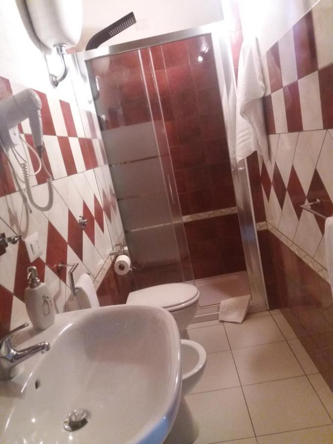 Su Casciu Panzió Bosa Kültér fotó