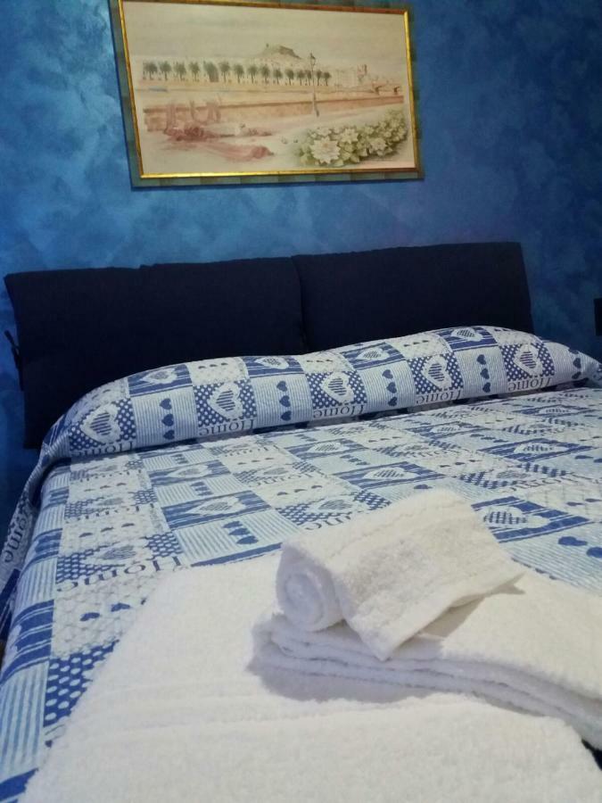 Su Casciu Panzió Bosa Kültér fotó