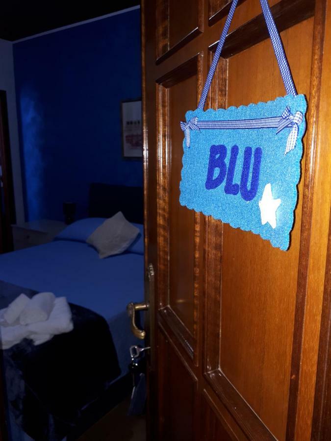 Su Casciu Panzió Bosa Kültér fotó